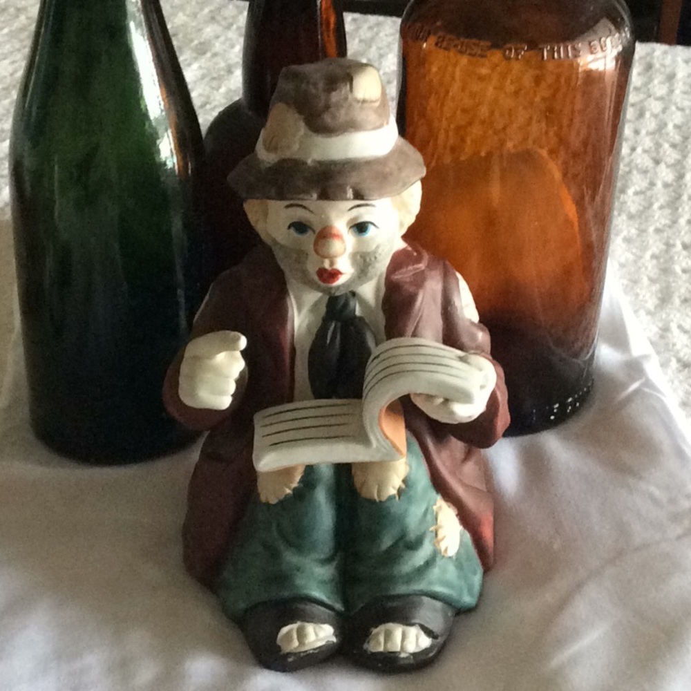 INTERPUR Ceramic Musical Clown